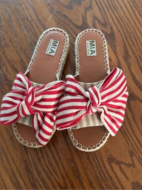 MIA Red and Cream Striped Bow Slide Sandals